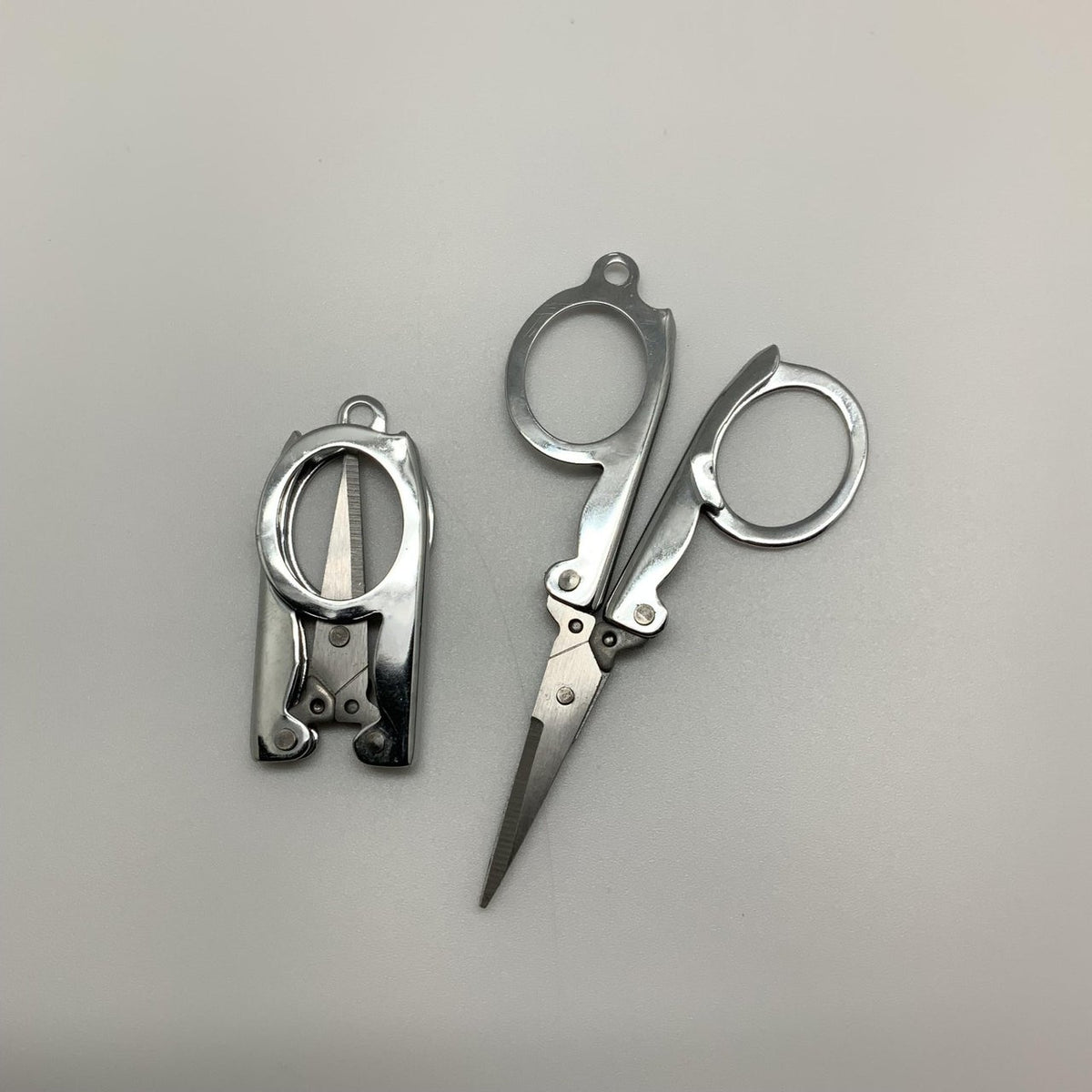 009- Silver Folding Scissors