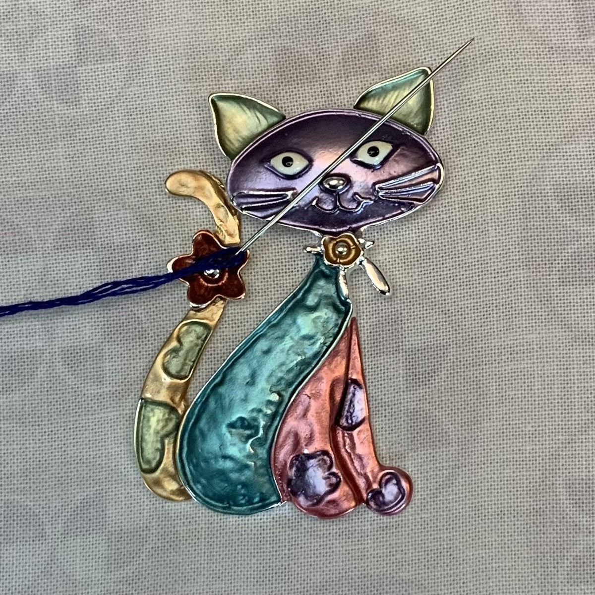 009-2 Cat Needle Nanny jeweltones