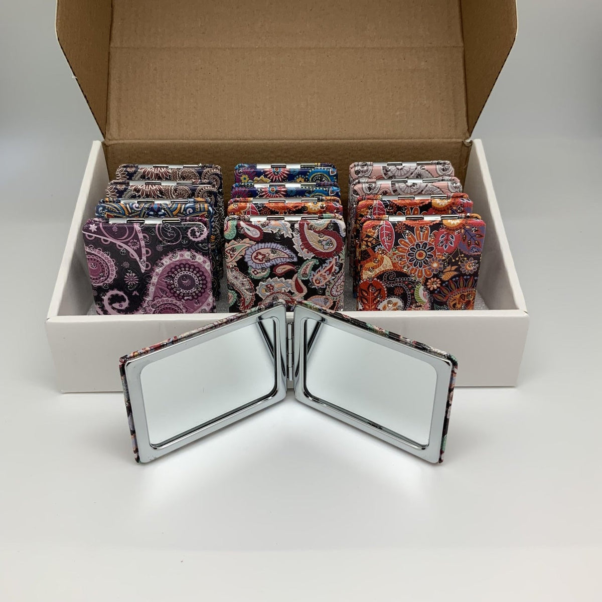 010-1257 paisley mirrors