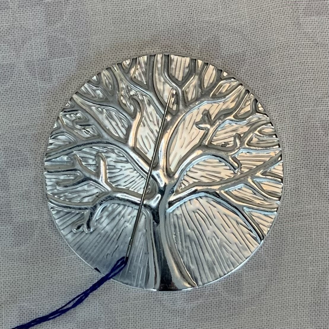 009-2 Tree of Life Needle Nanny